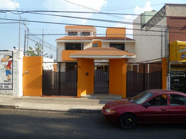Foto Casa en Venta en AV.ACUEDUCTO CHAP. ORIENTE, Morelia, Michoacan de Ocampo - $ 450.000 - CAV129621 - BienesOnLine