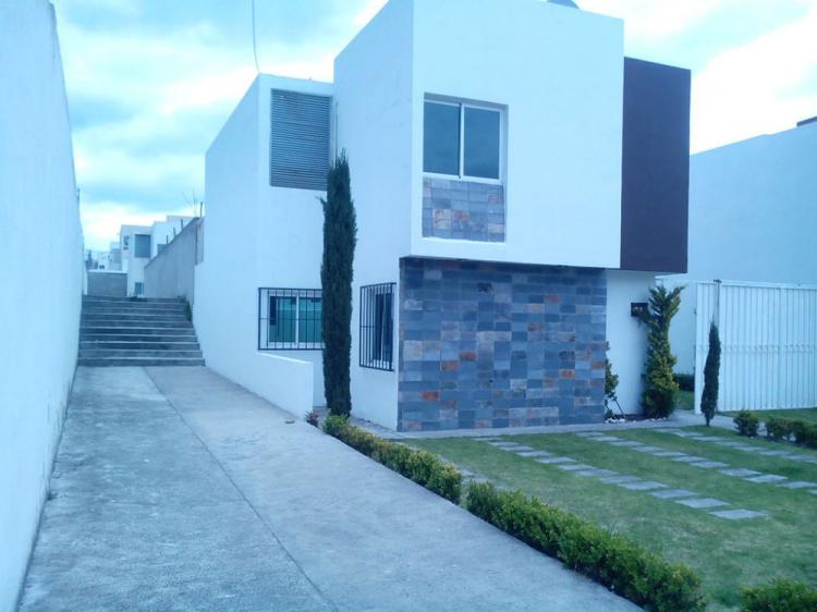 Foto Casa en Venta en BANUS, Metepec, Mexico - $ 1.600.000 - CAV107430 - BienesOnLine