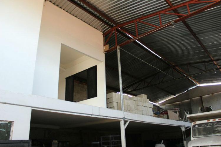 Foto Bodega en Venta en LAZARO CARDENAS, Puerto Vallarta, Jalisco - $ 2.450.000 - BOV146385 - BienesOnLine