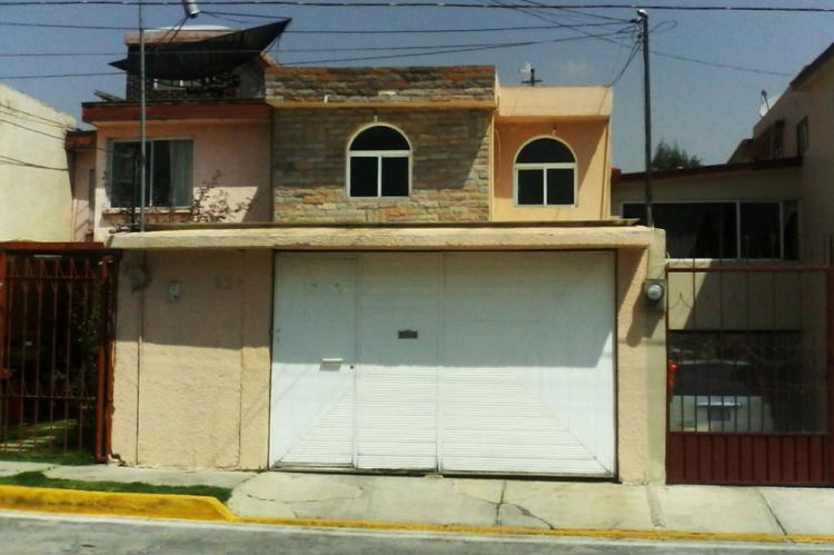 Foto Casa en Venta en Hacienda de Metepec, Metepec, Mexico - $ 1.600.000 - CAV125698 - BienesOnLine