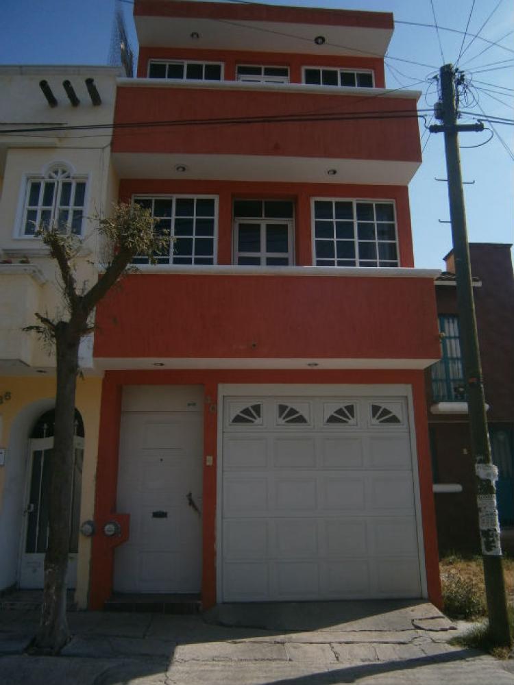 Foto Casa en Renta en COL. OCOLUSEN, Morelia, Michoacan de Ocampo - $ 5.200 - CAR194371 - BienesOnLine