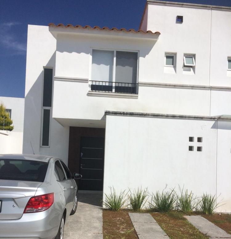 Foto Casa en Venta en PUERTA DE PIEDRA, Celaya, Guanajuato - $ 7.500 - CAV241377 - BienesOnLine