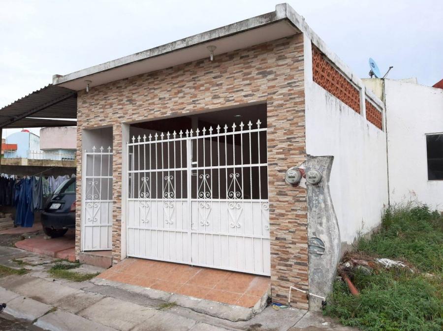 Foto Casa en Venta en Torrentes, Veracruz, Veracruz - $ 460.000 - CAV262535 - BienesOnLine