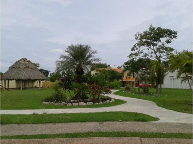 Foto Casa en Venta en Fraccionamiento Hacienda Esmeralda, Villahermosa, Tabasco - $ 2.780.000 - CAV118824 - BienesOnLine