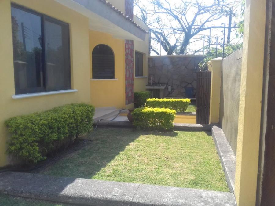 Foto Casa en Venta en Burgos, Cuernavaca, Morelos - $ 2.700.000 - CAV267006 - BienesOnLine