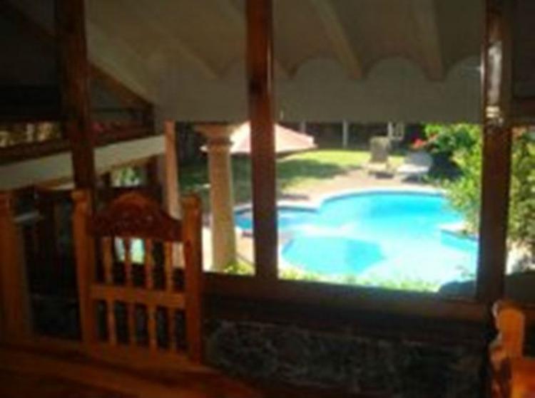 Foto Casa en Venta en Burgos, Cuernavaca, Morelos - $ 1.950.000 - CAV84854 - BienesOnLine
