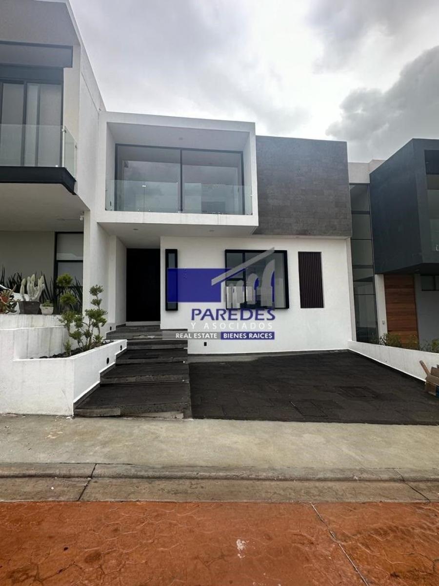 Home in Metric Way