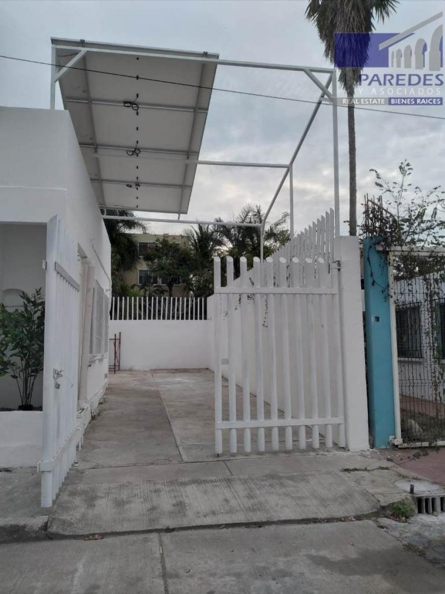 Foto Casa en Venta en Pelcanos l, Ixtapa Zihuatanejo, Guerrero - $ 2.000.000 - CAV351730 - BienesOnLine