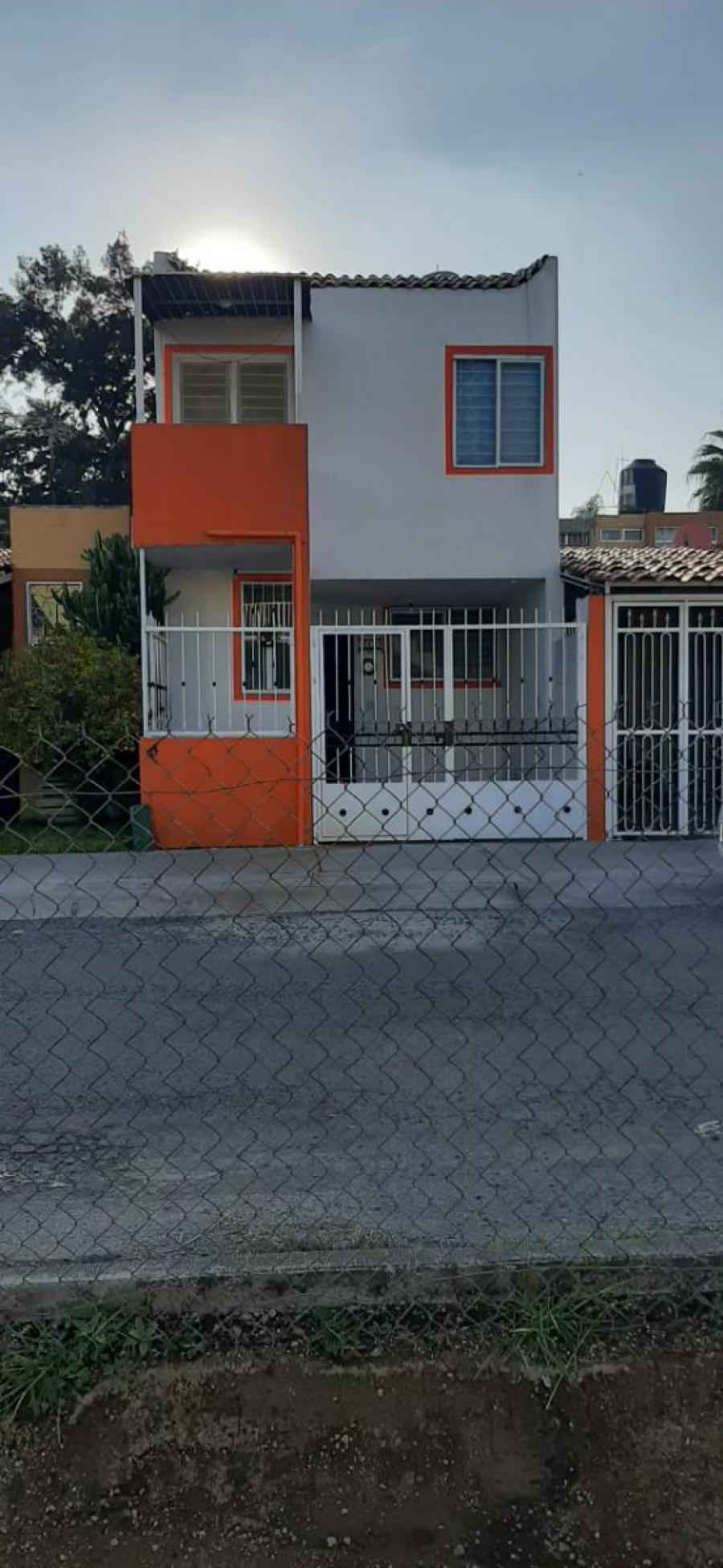 Foto Casa en Venta en Sendero Real, Tlajomulco de Ziga, Jalisco - $ 1.100.000 - CAV351591 - BienesOnLine