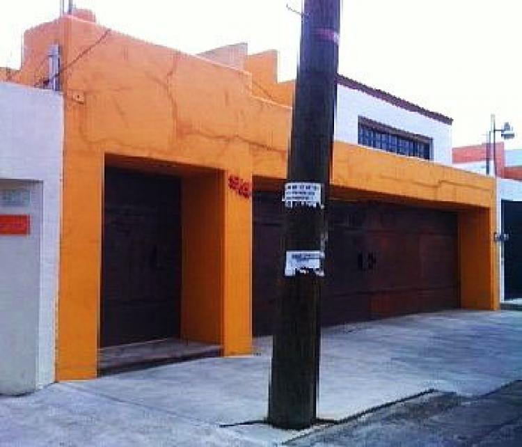 Foto Casa en Venta en Chapultepec Oriente, Morelia, Michoacan de Ocampo - $ 3.100.000 - CAV190536 - BienesOnLine