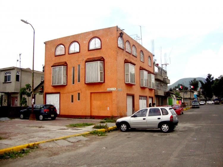 Foto Casa en Venta en U.ERMITA ZARAGOZA PRIMERA SECCION, Iztapalapa, Distrito Federal - $ 1.200.000 - CAV35572 - BienesOnLine
