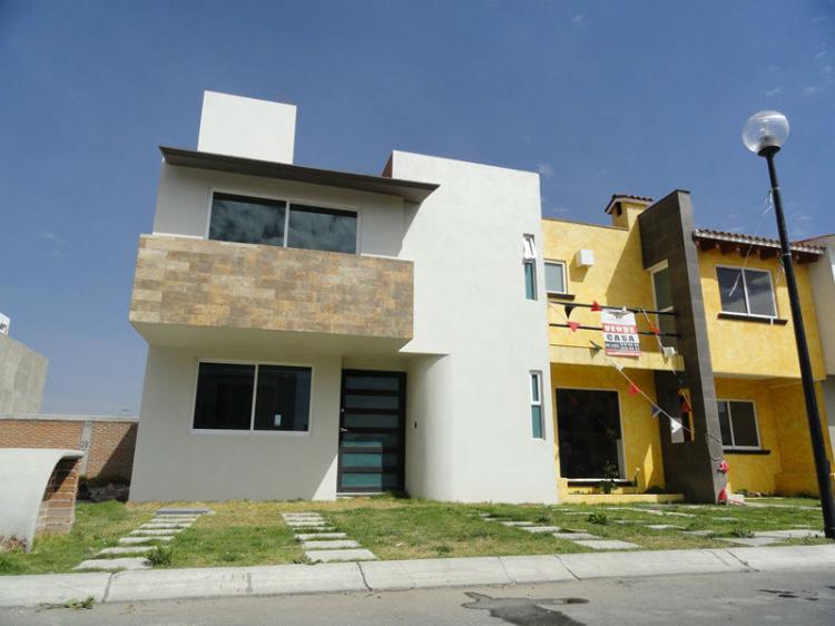 Foto Casa en Venta en Residencial Fuentes de San Jose Condominio XII Cas, Toluca de Lerdo, Mexico - $ 1.330.000 - CAV85008 - BienesOnLine