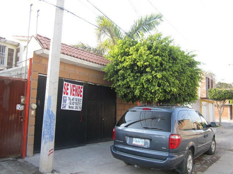 Foto Casa en Venta en Dos Plazas, Celaya, Guanajuato - $ 695.000 - CAV126319 - BienesOnLine