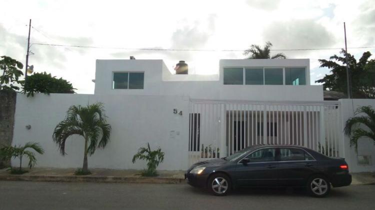 Foto Casa en Venta en San Antonio Cinta, Mrida, Yucatan - $ 2.400.000 - CAV101091 - BienesOnLine