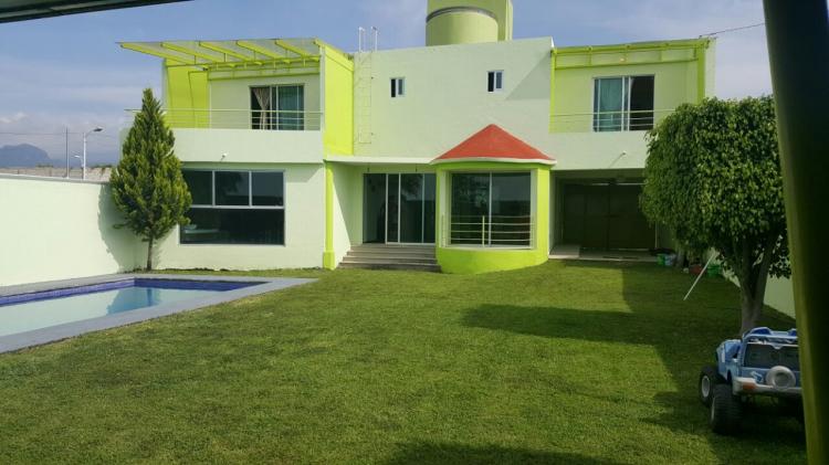 Foto Casa en Venta en Fracc. Jardines de Tlayacapan, Tlayacapan, Morelos - $ 3.000.000 - CAV216760 - BienesOnLine