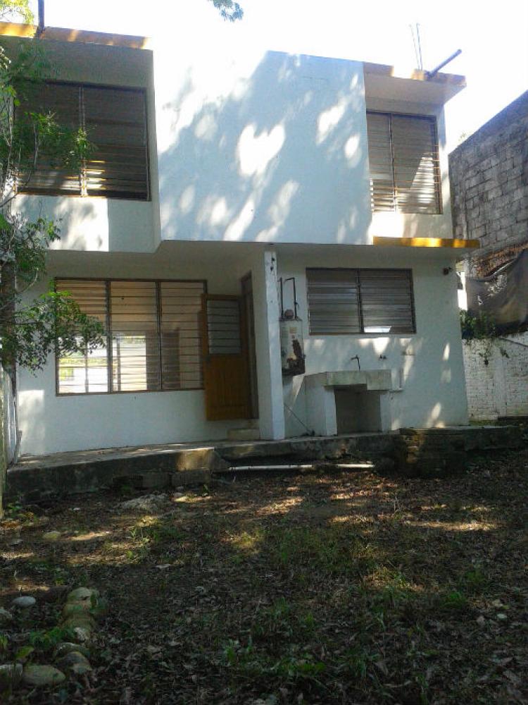 Fotos de casa amplia y fresca. Anuncio: CAV147290