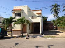 Foto Casa en Venta en Manzanillo, Colima - $ 1.350.000 - CAV65149 - BienesOnLine