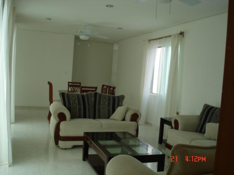 Foto Casa en Venta en LAS MARGARITAS DE CHOLUL, Mrida, Yucatan - $ 1.175.000 - CAV3558 - BienesOnLine