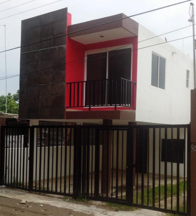 Foto Casa en Venta en Col. Luis Echeverria, Tampico, Tamaulipas - $ 1.250.000 - CAV174579 - BienesOnLine