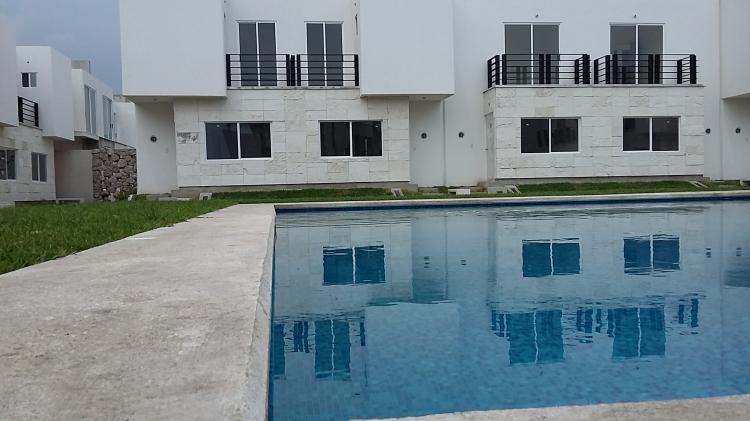 Foto Casa en Venta en Residencial Los Prados, Oacalco, Morelos - $ 865.000 - CAV125219 - BienesOnLine
