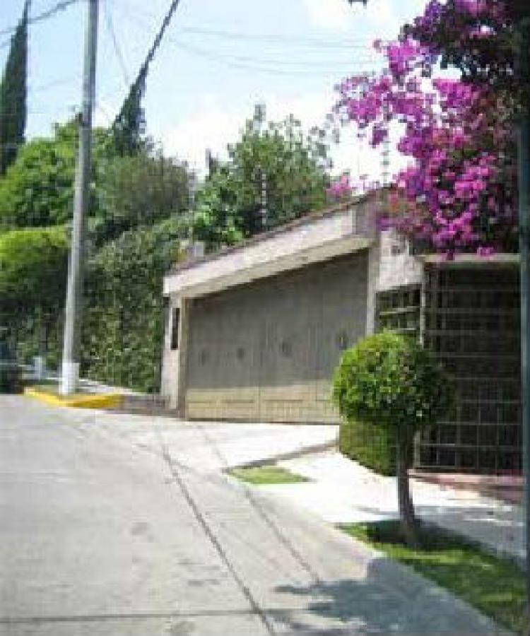 Foto Casa en Venta en LOMAS DE TECAMACHALCO, Huixquilucan de Degollado, Mexico - $ 8.455.000 - CAV89992 - BienesOnLine