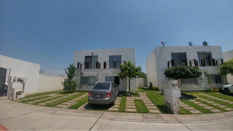 Foto Casa en Venta en SOLARES, Xochitepec, Morelos - $ 880.000 - CAV205117 - BienesOnLine
