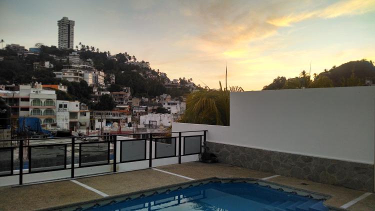 Foto Casa en Venta en LAS PLAYAS, Acapulco de Jurez, Guerrero - $ 3.700.000 - CAV235901 - BienesOnLine