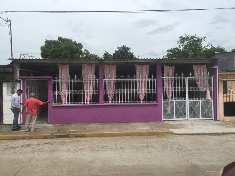 Foto Casa en Venta en Lomas Verdes, Playa Vicente, Veracruz - $ 3.500.000 - CAV354447 - BienesOnLine