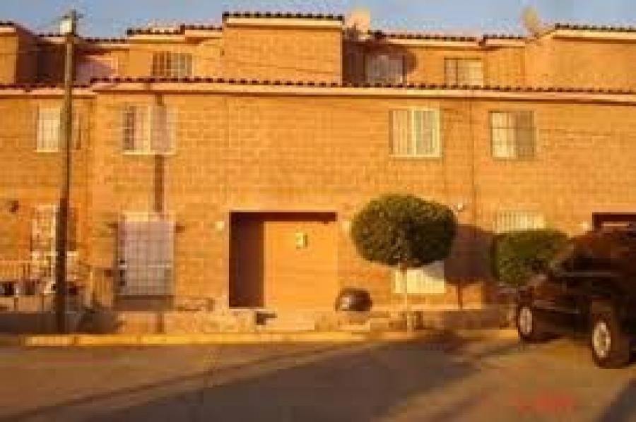 Casa en Venta en MISION DE LAS CALIFORNIAS LOS LOBOS, TIJUANA, Baja