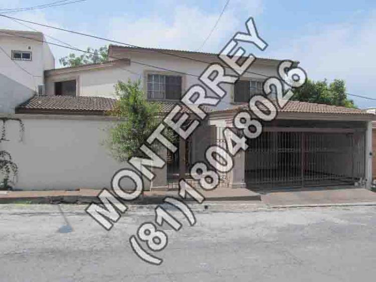 Foto Casa en Venta en COLONIA CONTRY LA SILLA EN GUADALUPE NUEVO LEN, Guadalupe, Nuevo Leon - $ 5.700.000 - CAV82988 - BienesOnLine