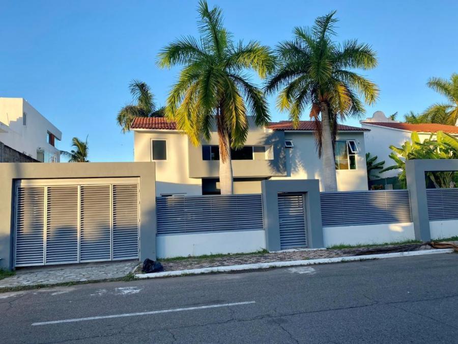 Foto Casa en Venta en MARINA VALLARTA, Bucerías, Nayarit - $ 13.000.000 - CAV360831 - BienesOnLine