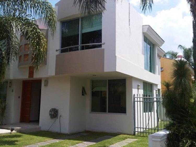 Casa en Venta en jardin real, Zapopan, Jalisco - $  - CAV110792 -  BienesOnLine