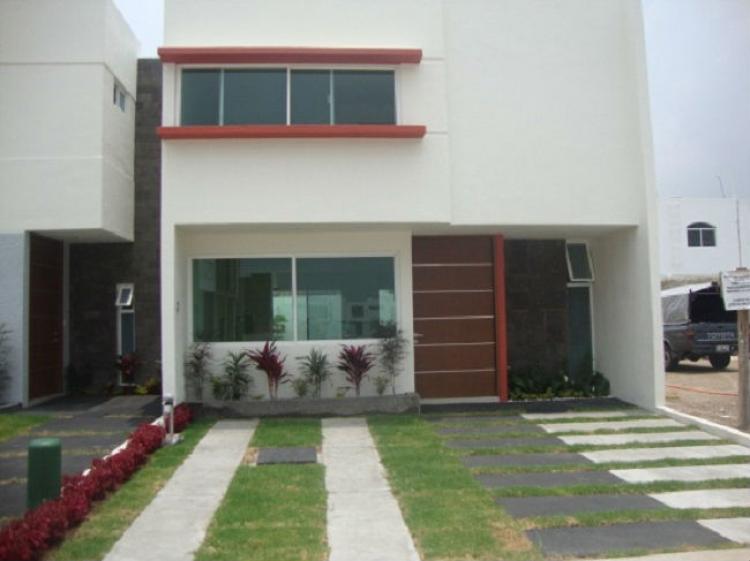 Foto Casa en Venta en Casa Fuerte, Tlajomulco de Ziga, Jalisco - $ 1.575.000 - CAV83188 - BienesOnLine