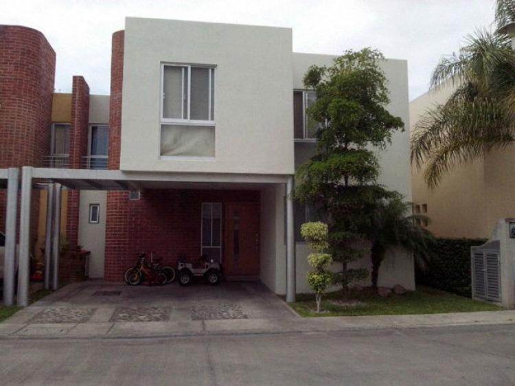 Foto Casa en Venta en Residencial Chapalita, Guadalajara, Jalisco - $ 3.300.000 - CAV99510 - BienesOnLine