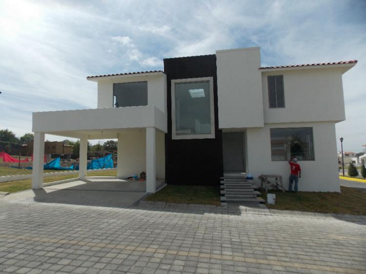 Foto Casa en Venta en Fraccionamiento Rincn de los Encinos, Toluca de Lerdo, Mexico - $ 6.200.440 - CAV168027 - BienesOnLine