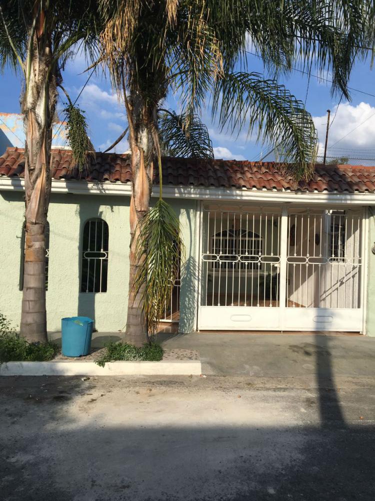 Foto Casa en Venta en GIRASOLES ACUEDUCTO, Zapopan, Jalisco - $ 1.250.000 - CAV212923 - BienesOnLine