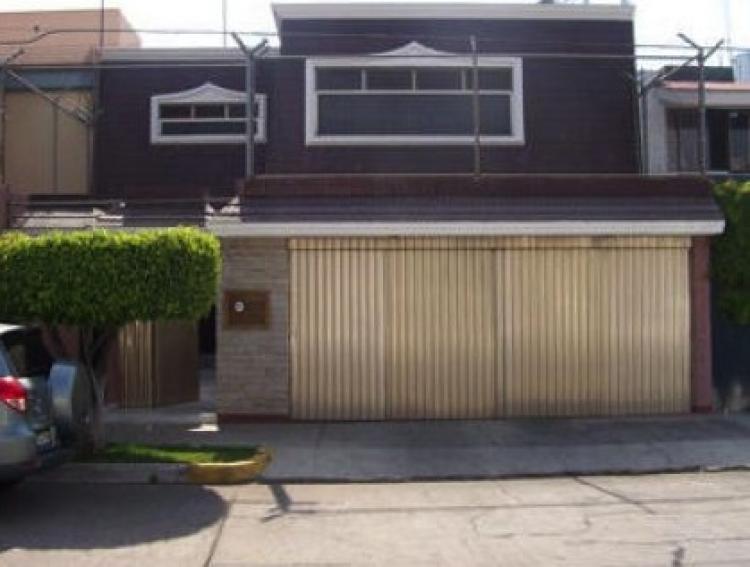 Foto Casa en Venta en LINDAVISTA, Gustavo A. Madero, Distrito Federal - $ 1.700.000 - CAV99001 - BienesOnLine