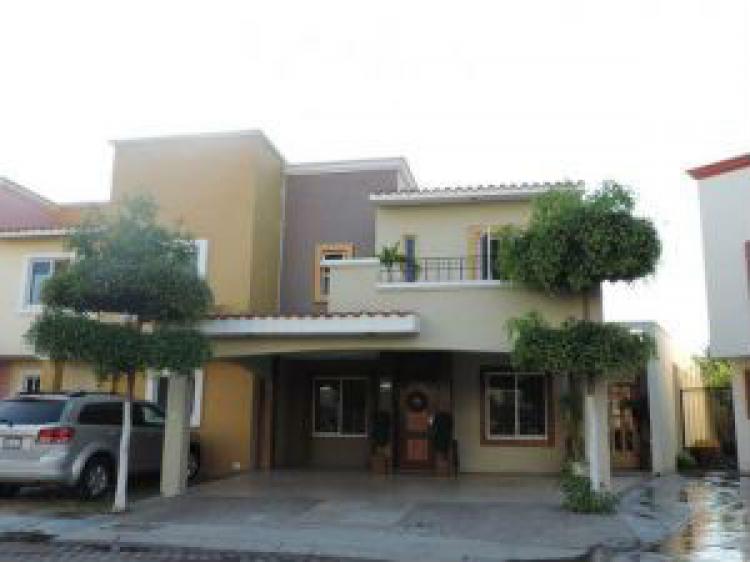 Foto Casa en Venta en LOS OLIVOS RESIDENCIAL, Mazatln, Sinaloa - $ 2.540.000 - CAV137804 - BienesOnLine