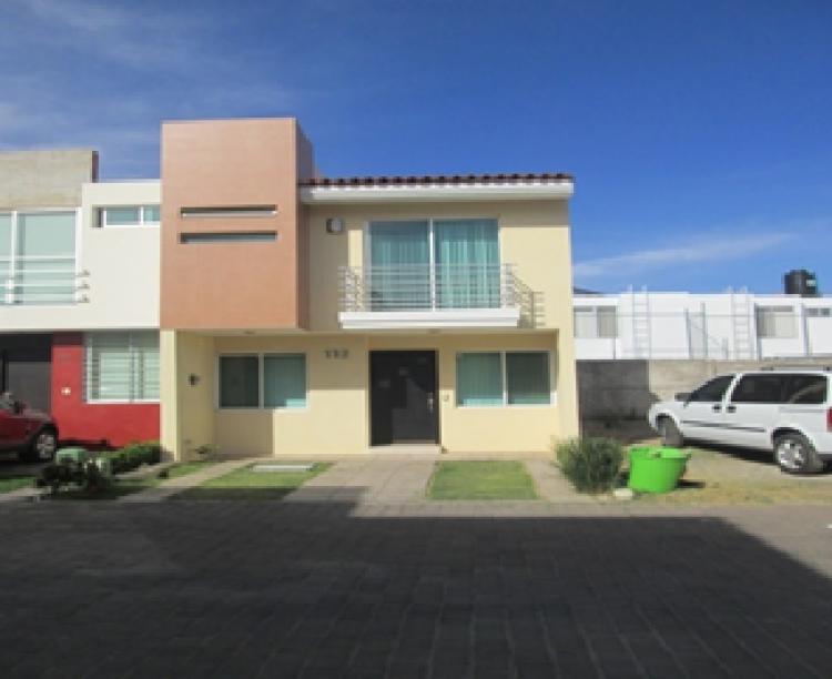 Foto Casa en Venta en Real de Valdepeas ll, Zapopan, Jalisco - $ 1.245.000 - CAV101468 - BienesOnLine