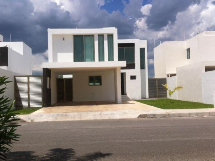 Foto Casa en Renta en privada palma real, Conkal, Yucatan - $ 9.000 - CAR103418 - BienesOnLine