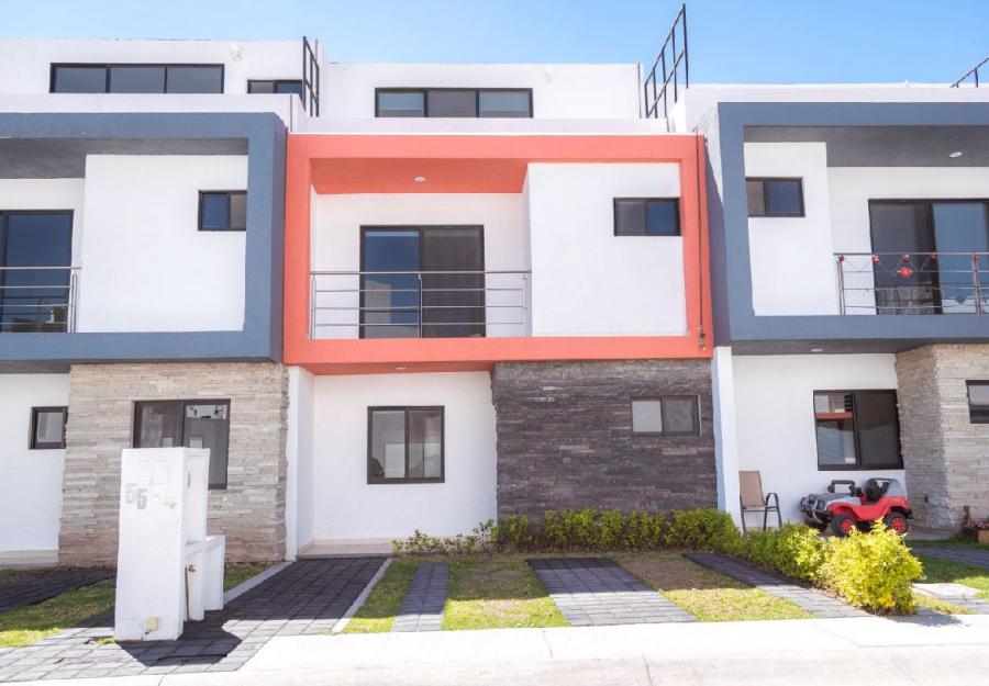 Foto Casa en Renta en El Refugio Residencial, Santiago de Quertaro, Queretaro Arteaga - $ 13.500 - CAR248585 - BienesOnLine