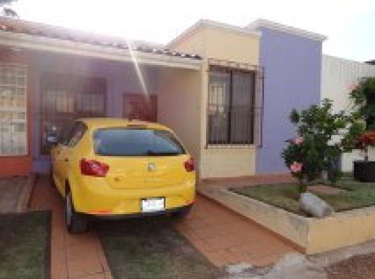 Foto Casa en Renta en Cd Granja, Zapopan, Jalisco - $ 6.000 - CAR105666 - BienesOnLine