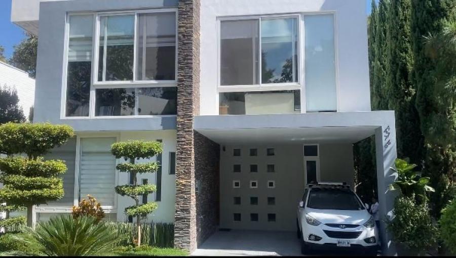 Home in Metric Way