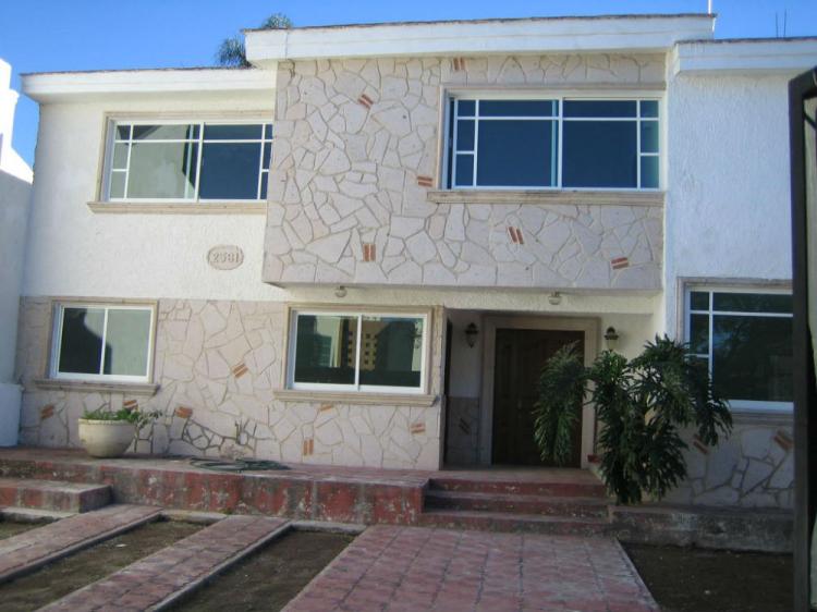 Foto Casa en Renta en BUGAMBILIAS, Zapopan, Jalisco - $ 17.000 - CAR158743 - BienesOnLine