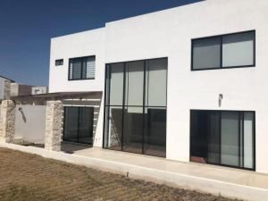 Foto Casa en Renta en CLUB DE GOLF LA LOMA, San Luis Potos, San Luis Potosi - $ 40.000 - CAR284698 - BienesOnLine