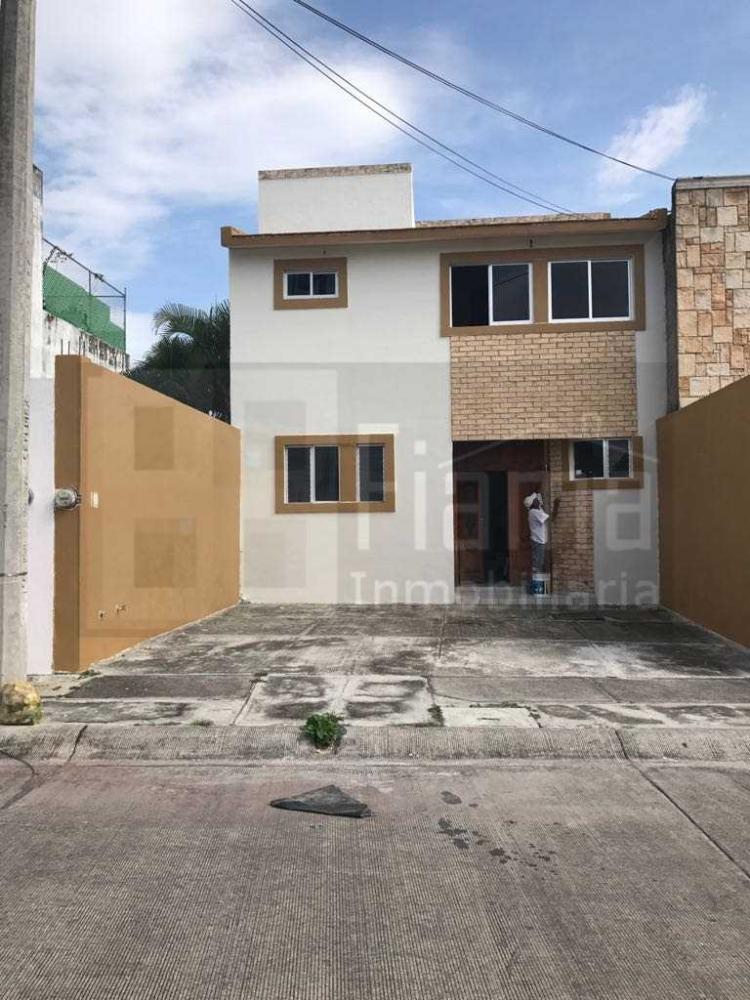 Casa en Renta en PUERTA DEL SOL, Tepic, Nayarit - $  - CAR220006 -  BienesOnLine