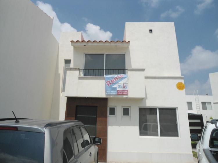 Foto Casa en Renta en PUERTA DE PIEDRA, San Luis Potos, San Luis Potosi - $ 8.600 - CAR129816 - BienesOnLine