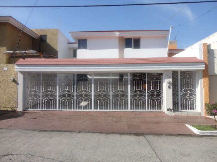 Foto Casa en Venta en Residencial Victoria, Zapopan, Jalisco - $ 4.950.000 - CAV158054 - BienesOnLine
