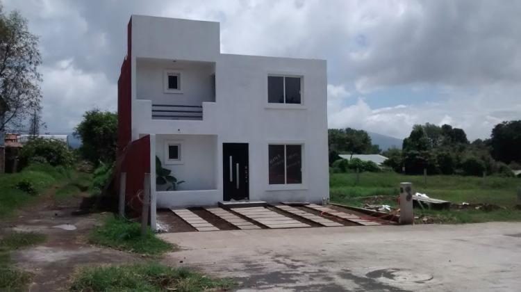 Foto Casa en Venta en RINCON DE STA ROSA, Uruapan, Michoacan de Ocampo - $ 1.050.000 - CAV134413 - BienesOnLine
