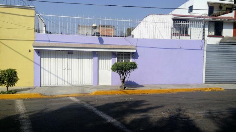 Foto Casa en Venta en San Pedro Zacatenco, Gustavo A. Madero, Distrito Federal - $ 4.200.000 - CAV203295 - BienesOnLine